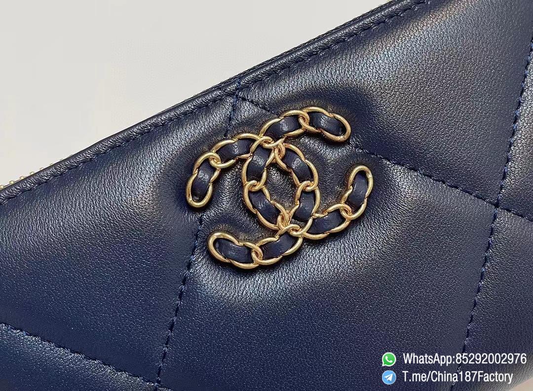 187 Factory Middle Chanel 19 Zipped Wallet Abysse Blue Shiny Lambskin Gold Tone Metal 09 187 Factory Middle Chanel 19 Zipped Wallet Abysse Blue Shiny Lambskin Gold Tone Metal 09