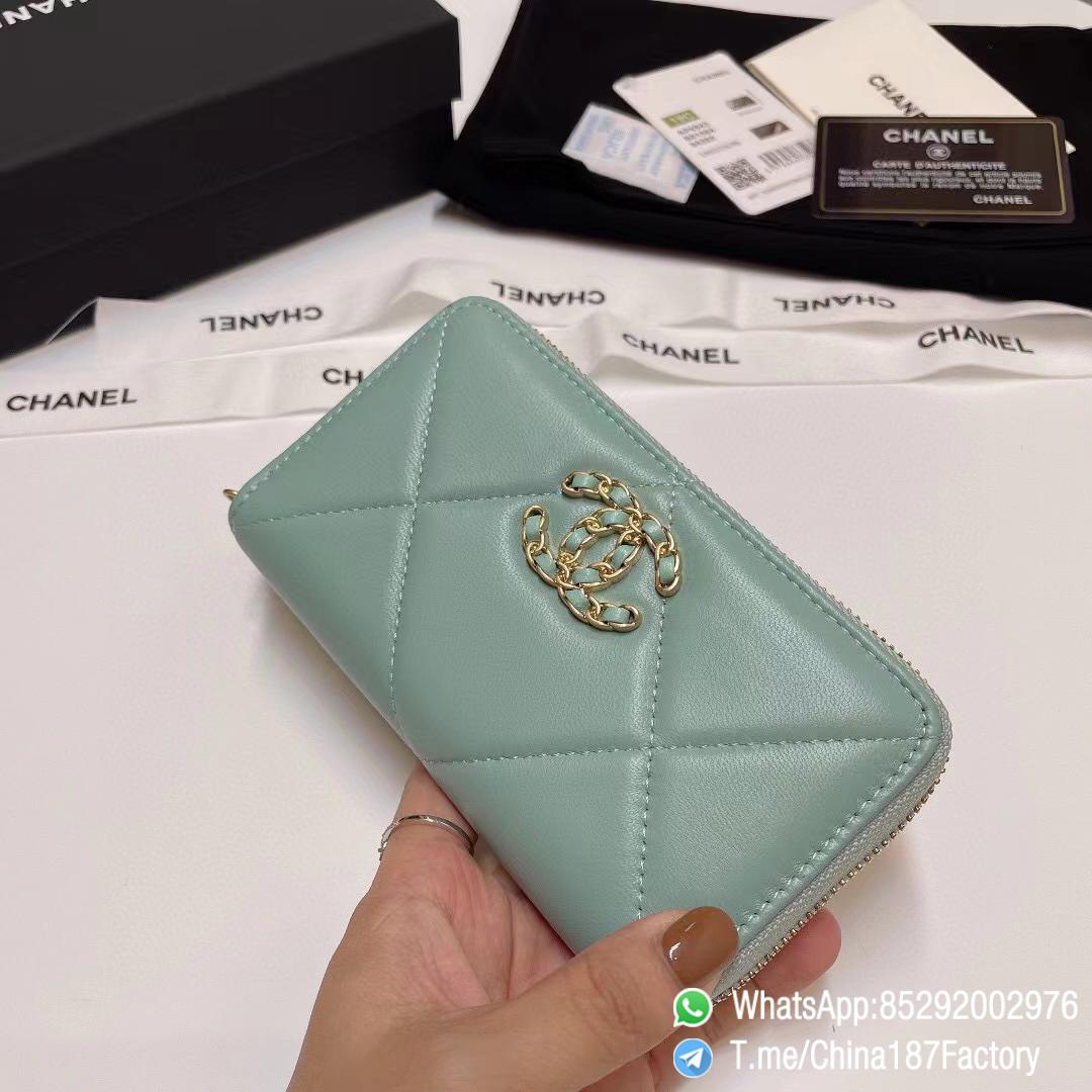 187 Factory Middle Chanel 19 Zipped Wallet Aqua Green Shiny Lambskin Gold Tone Metal 02 187 Factory Middle Chanel 19 Zipped Wallet Aqua Green Shiny Lambskin Gold Tone Metal 02