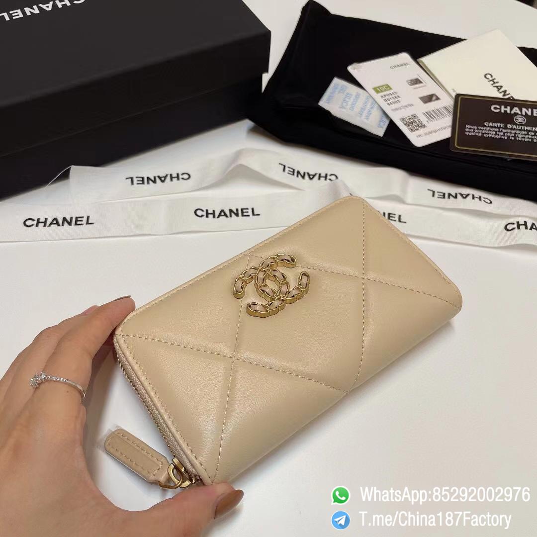 187 Factory Middle Chanel 19 Zipped Wallet Beige Shiny Lambskin Gold Tone Metal 03 187 Factory Middle Chanel 19 Zipped Wallet Beige Shiny Lambskin Gold Tone Metal 03