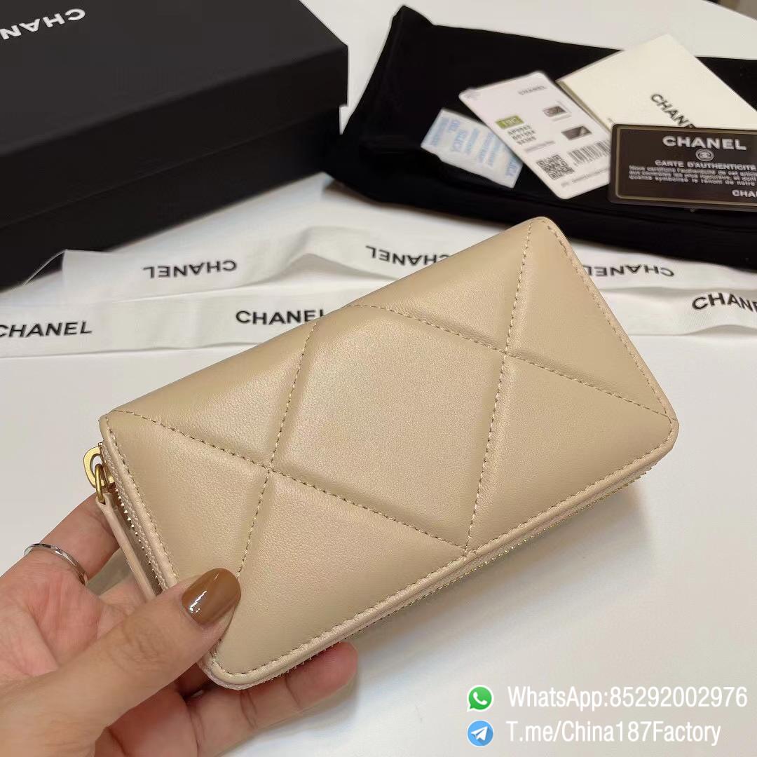 187 Factory Middle Chanel 19 Zipped Wallet Beige Shiny Lambskin Gold Tone Metal 04 187 Factory Middle Chanel 19 Zipped Wallet Beige Shiny Lambskin Gold Tone Metal 04