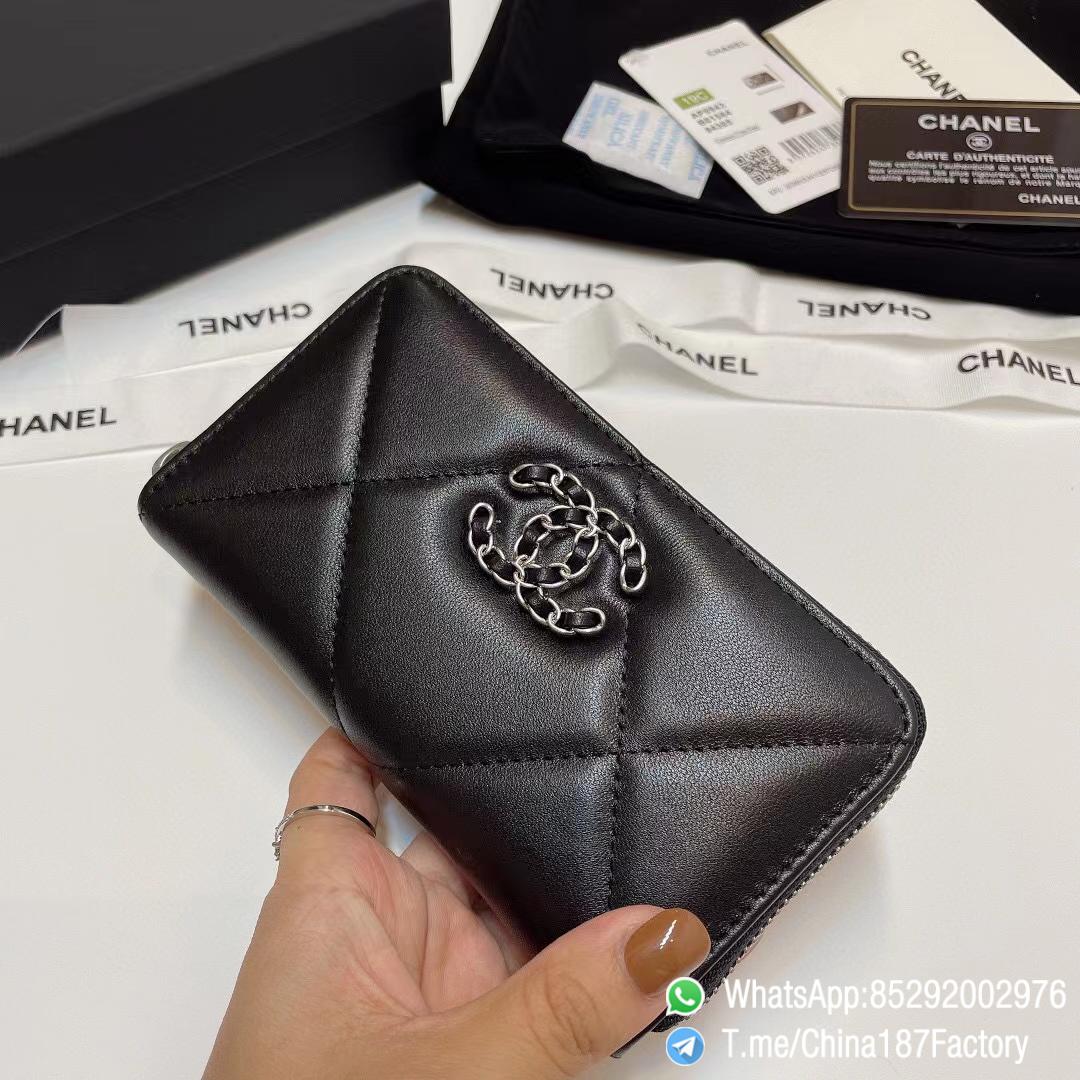 187 Factory Middle Chanel 19 Zipped Wallet Black Shiny Lambskin Silver Tone Metal 02 187 Factory Middle Chanel 19 Zipped Wallet Black Shiny Lambskin Silver Tone Metal 02