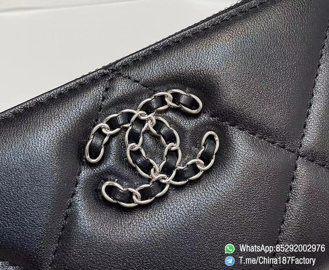 187 Factory Middle Chanel 19 Zipped Wallet Black Shiny Lambskin Silver Tone Metal 09 187 Factory Middle Chanel 19 Zipped Wallet Black Shiny Lambskin Silver Tone Metal 09