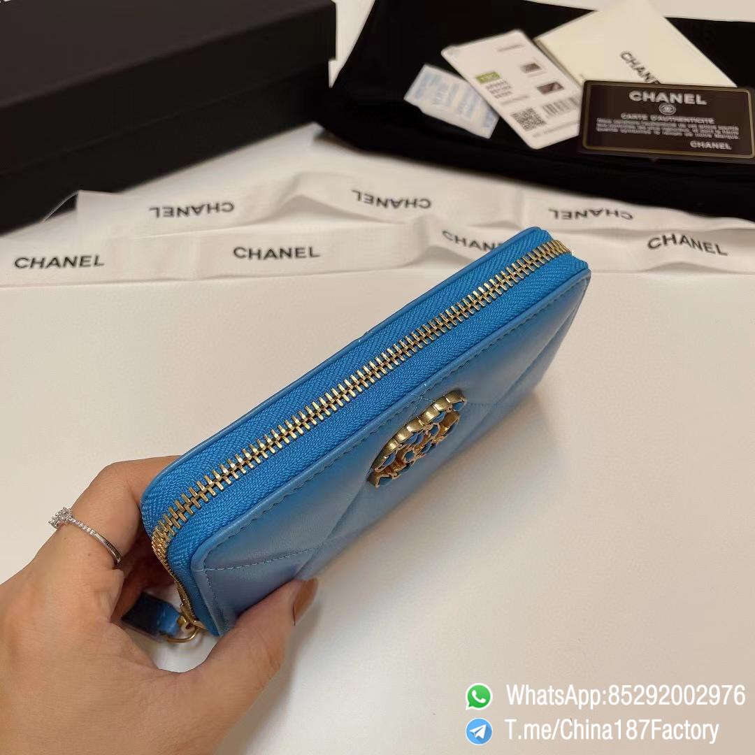 187 Factory Middle Chanel 19 Zipped Wallet Blue Shiny Lambskin Gold Tone Metal 04 187 Factory Middle Chanel 19 Zipped Wallet Blue Shiny Lambskin Gold Tone Metal 04