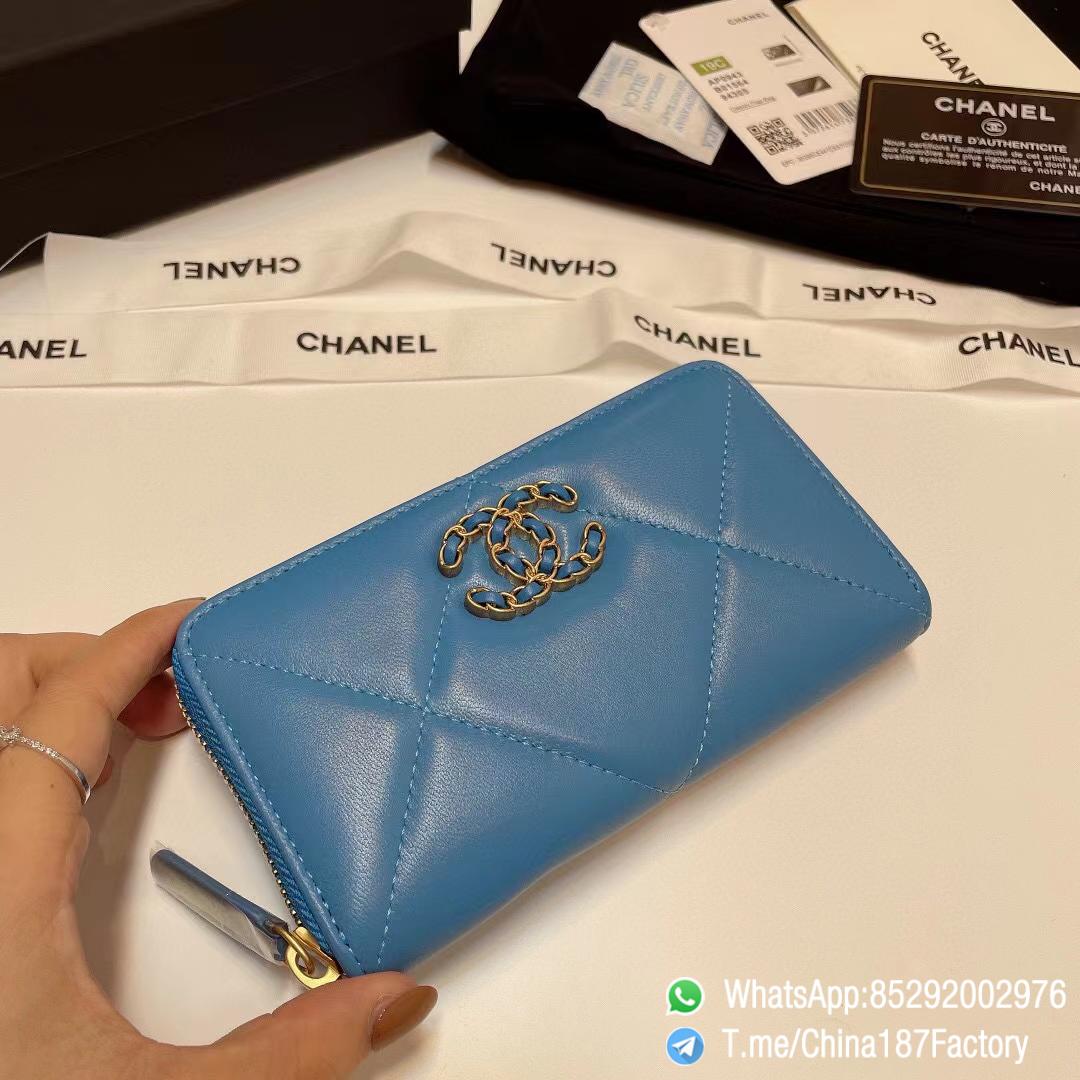 187 Factory Middle Chanel 19 Zipped Wallet Blue Shiny Lambskin Gold Tone Metal 05 187 Factory Middle Chanel 19 Zipped Wallet Blue Shiny Lambskin Gold Tone Metal 05