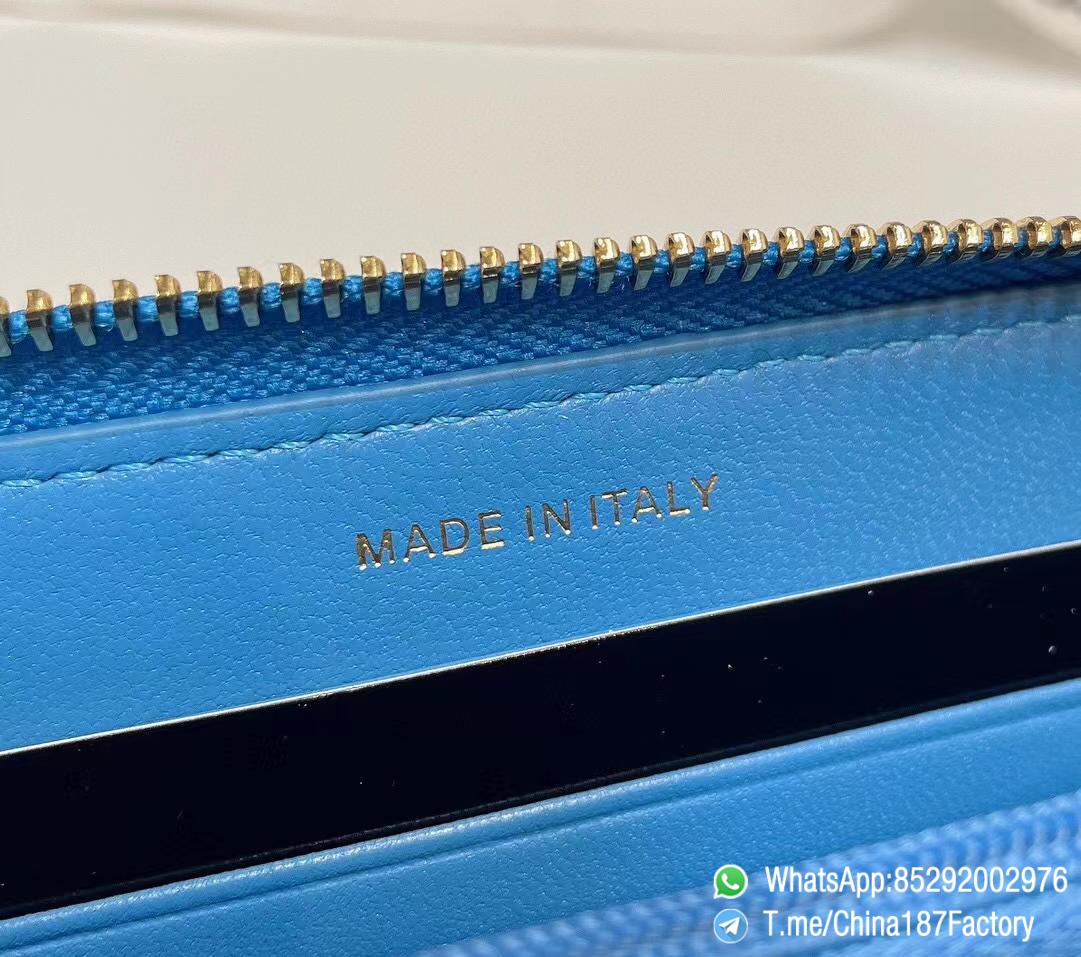 187 Factory Middle Chanel 19 Zipped Wallet Blue Shiny Lambskin Gold Tone Metal 08 187 Factory Middle Chanel 19 Zipped Wallet Blue Shiny Lambskin Gold Tone Metal 08