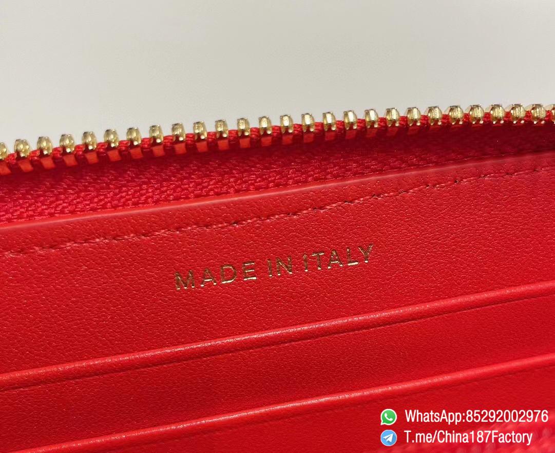 187 Factory Middle Chanel 19 Zipped Wallet Bright Red Shiny Lambskin Gold Tone Metal 08 187 Factory Middle Chanel 19 Zipped Wallet Bright Red Shiny Lambskin Gold Tone Metal 08