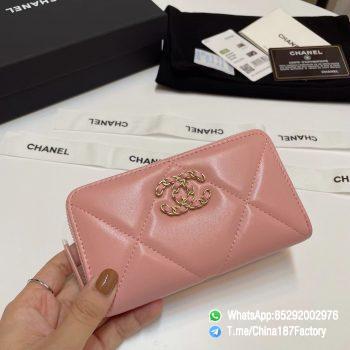 187 Factory Middle Chanel 19 Zipped Wallet Pink Shiny Lambskin Gold Tone Metal 01