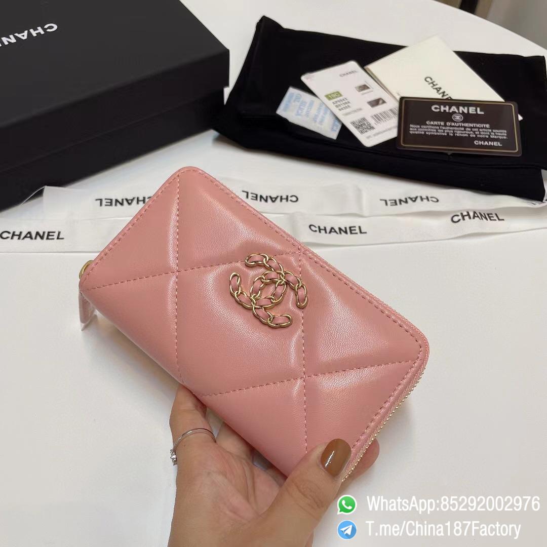 187 Factory Middle Chanel 19 Zipped Wallet Pink Shiny Lambskin Gold Tone Metal 02 187 Factory Middle Chanel 19 Zipped Wallet Pink Shiny Lambskin Gold Tone Metal 02