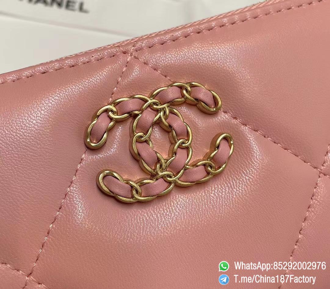 187 Factory Middle Chanel 19 Zipped Wallet Pink Shiny Lambskin Gold Tone Metal 09 187 Factory Middle Chanel 19 Zipped Wallet Pink Shiny Lambskin Gold Tone Metal 09