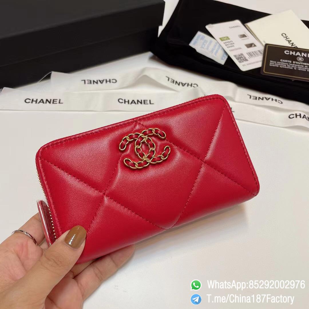 187 Factory Middle Chanel 19 Zipped Wallet Red Shiny Lambskin Gold Tone Metal 01 187 Factory Middle Chanel 19 Zipped Wallet Red Shiny Lambskin Gold Tone Metal 01