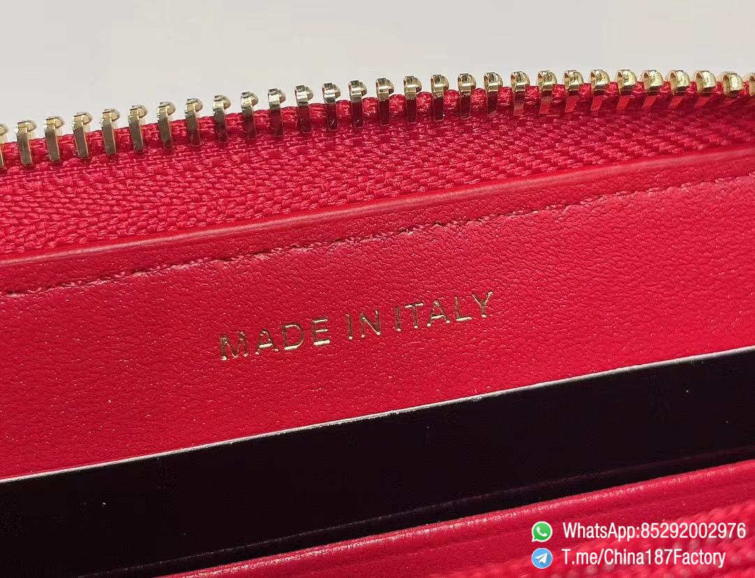 187 Factory Middle Chanel 19 Zipped Wallet Red Shiny Lambskin Gold Tone Metal 08 187 Factory Middle Chanel 19 Zipped Wallet Red Shiny Lambskin Gold Tone Metal 08